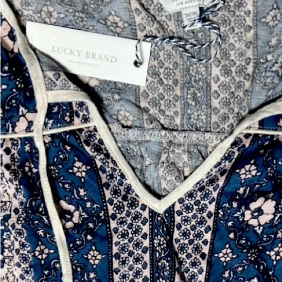 NWT Lucky Brand top - Picture 10 of 13